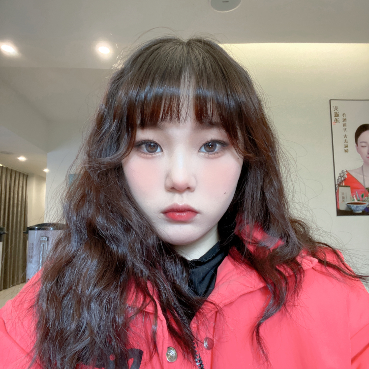 🦧-浙江省·舟山市·普陀区-抖音 微博 ***-爱好自拍 接受产品寄拍 服装美瞳 彩妆类都可以 私房除外