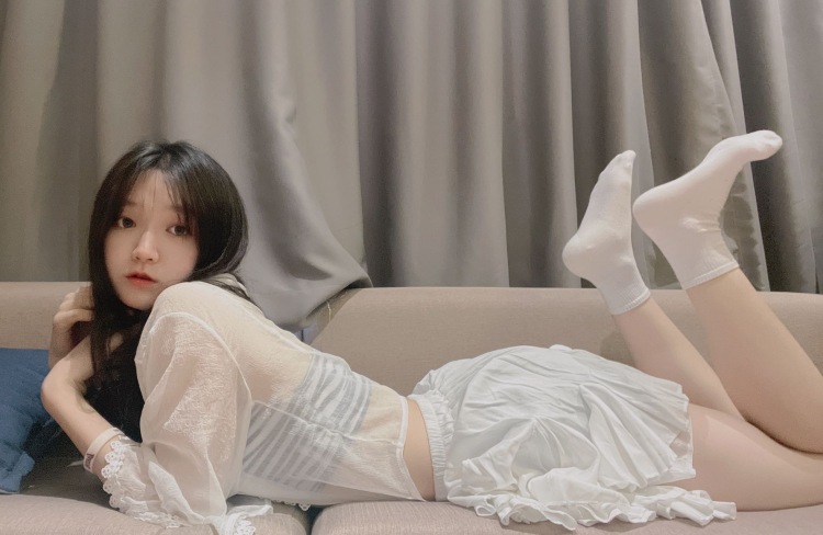 微微-山东省·菏泽市·牡丹区-*** 抖音 快亲-身高168，100斤
可接服饰穿搭/小裙子/帽子/美妆/耳饰/首饰/包包/鞋子会拍照会p图会化妆
风格多变(甜美/辣妹/酷/运动等)