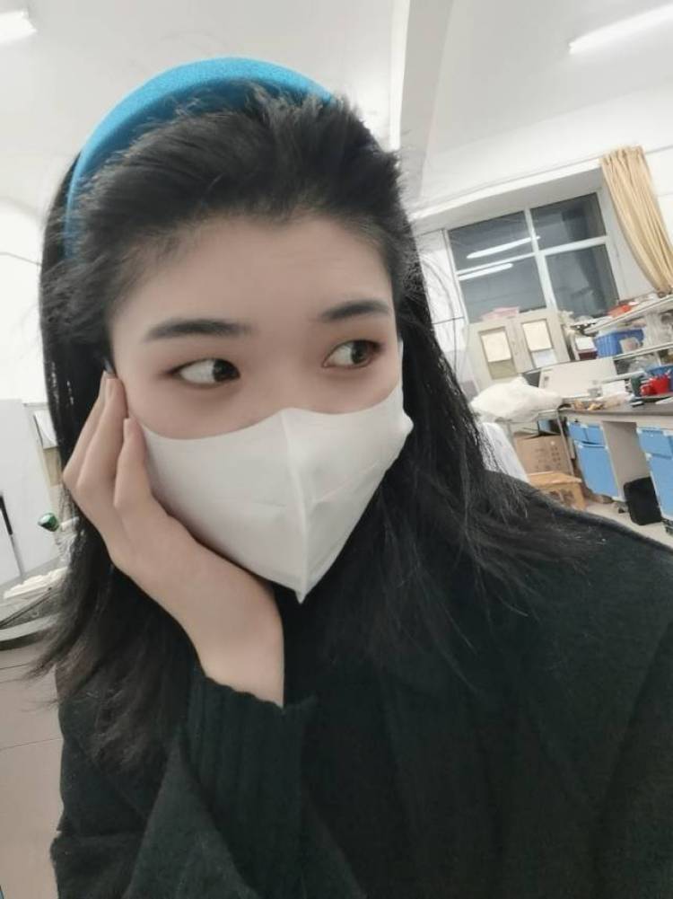 酸Nann-河北省·石家庄市·长安区--接寄拍（衣服、鞋子、帽子、首饰、包包均可）
身高：169
体重：55