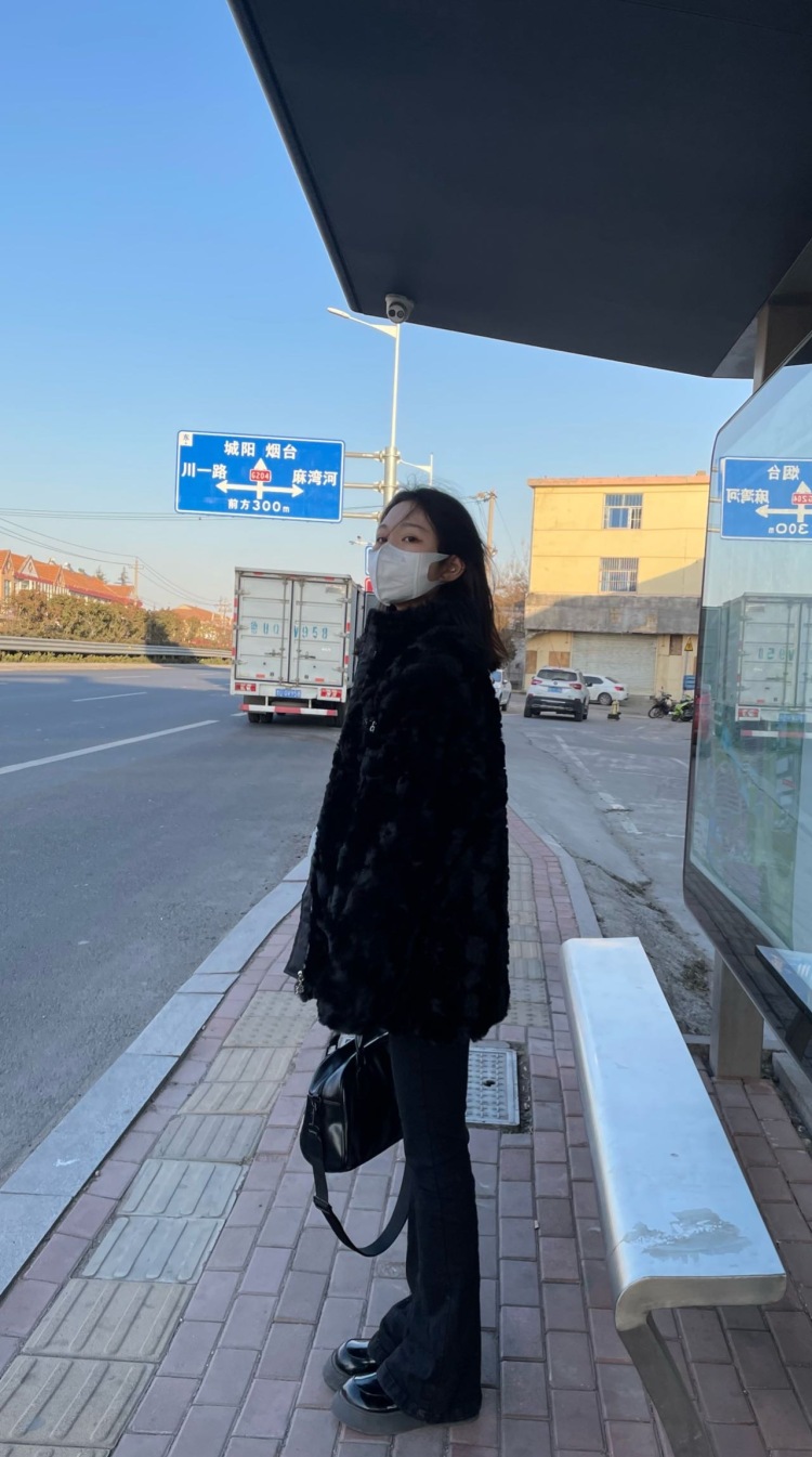 李腾.-辽宁省·沈阳市·大东区--身高167,体重100.什么风格都可驾驭，女装 饰品 包包都可，喜欢拍照，会P图，会穿搭。