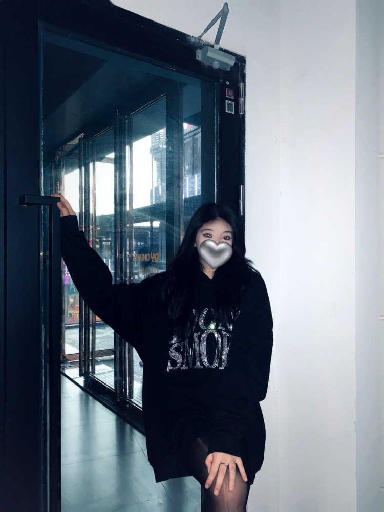 小莫-广东省·东莞市·麻涌镇-抖音-接衣服寄拍 鞋子寄拍
特长跳舞 跳舞 跳舞(接的衣服裤子鞋子可以跳舞呈现出来)
