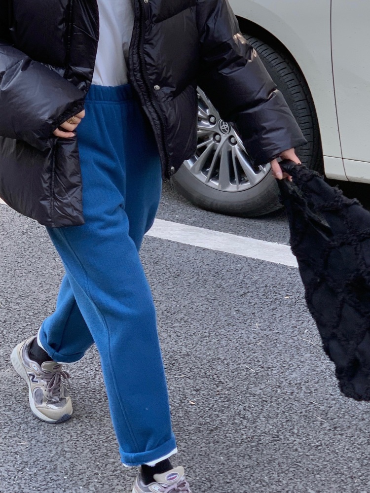 llin-浙江省·杭州市·上城区--具有一年模特经验。可接休闲风,韩风,甜酷风,暗黑风等各种风格买家秀寄拍,送拍, 也可线下约拍。各类时尚单品,饰品,帽子均可。
艺名:llin
身份:模特
身高:163CM
体重:44KG
坐标:浙江省