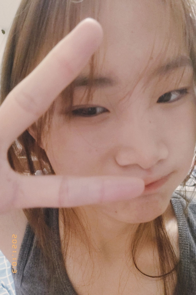 杏奈-山东省·聊城市·东昌府区-抖音-在校大学生一枚!喜欢拍照 会ps
身高165体重98🤔
弹吉他唱歌和绘画都OK
喜欢跑步运动和打篮球
各种风格都可以驾驭
接寄拍!接寄拍!接寄拍!