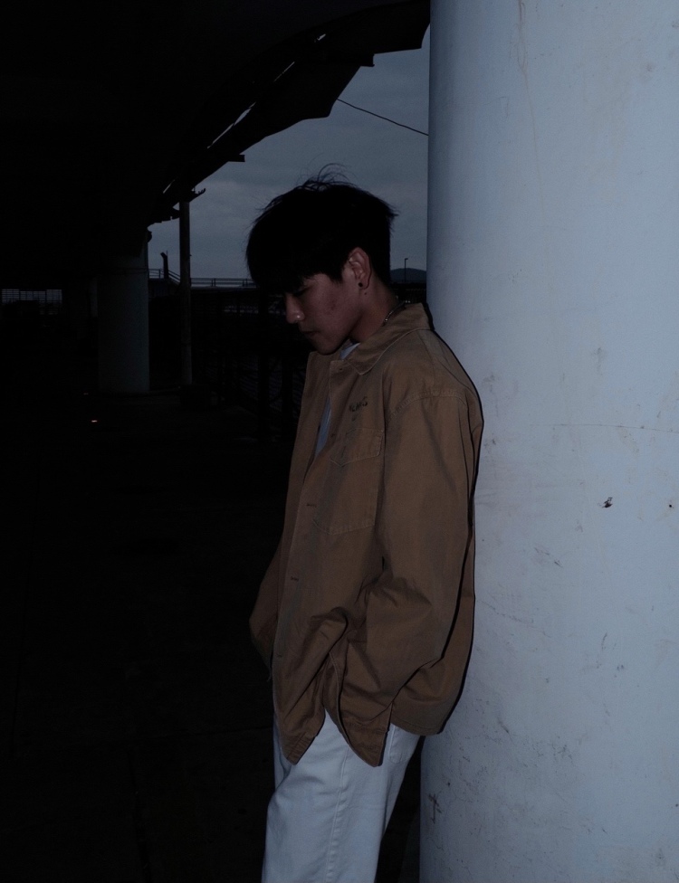 Takuya .-山东省·青岛市·市北区-抖音-19岁 身高183体重72 想做买家秀寄拍或约拍等等 欢迎找我!!