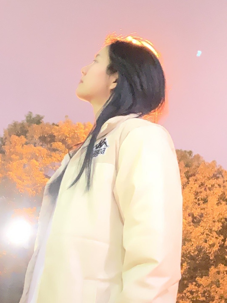 Crystal-江西省·南昌市·进贤县--日常服饰都可,衣服鞋子包包化妆品配饰等等都可
拍照质量好,照片清晰,苹果手机直出,质感十足