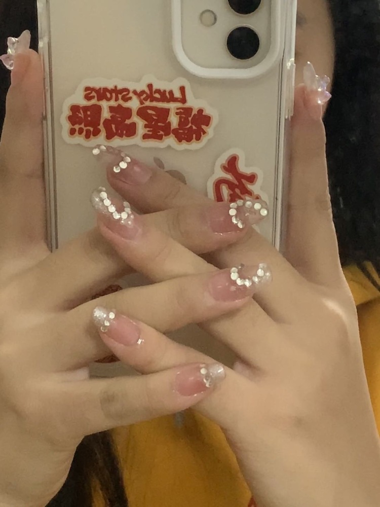 Crystal-江西省·南昌市·进贤县--日常服饰都可,衣服鞋子包包化妆品配饰等等都可
拍照质量好,照片清晰,苹果手机直出,质感十足
