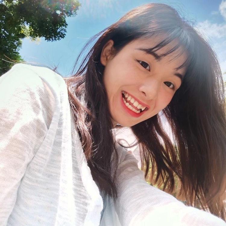 桂琴吖-贵州省·铜仁市·德江县-桂琴哒哒i-衣服,饰品买家秀,寄拍都可以💗价格可议☺️大二在校学生😘身高163体重47🤩可甜可咸🥴风格都可以哦🌸