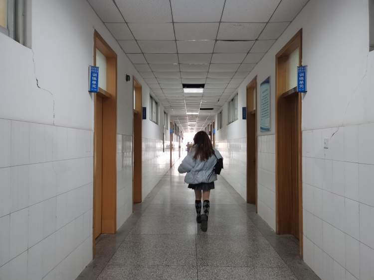 尤野-浙江省·台州市·临海市-抖音微博***-买家秀，种草带货各种产品都可
会拍照会p图，在校大学生兼职
各类服装可接价格可议