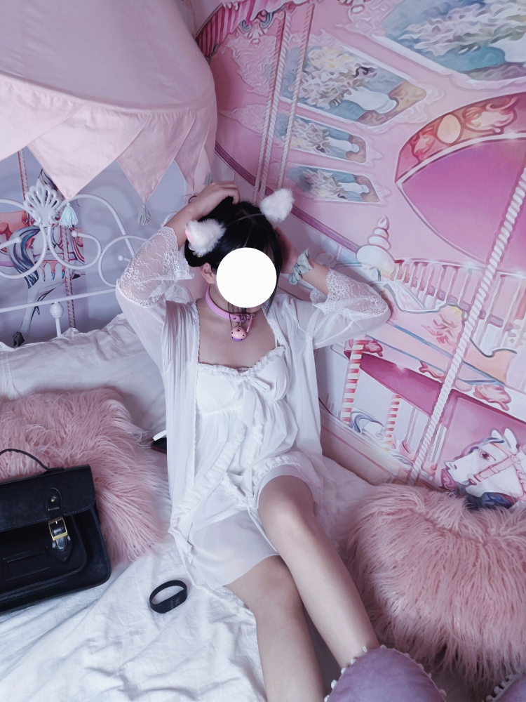 ugly too.-湖南省·长沙市·雨花区-抖音,***,快手-本人是名学生喜欢小动物,乐器,音乐,舞蹈,打游戏,拍照P图。本人比较前凸后翘。接单范围:买家秀,淘宝逛逛,测评推广,短视频创作,开箱测评,免费试用,探店推广,种草笔记软笔即发布