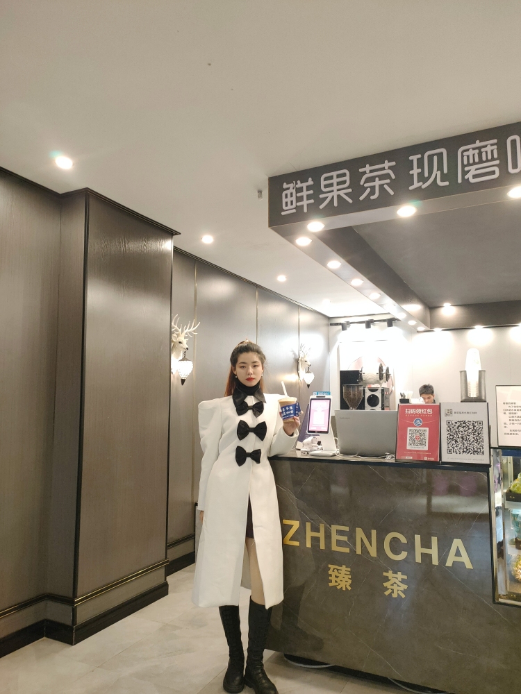 1甜-山西省·太原市·万柏林区-抖音快手***-身高172体重50kg,风格多样,可接寄拍,送拍,买家秀,免费试用,服饰,包包,日用物品都可