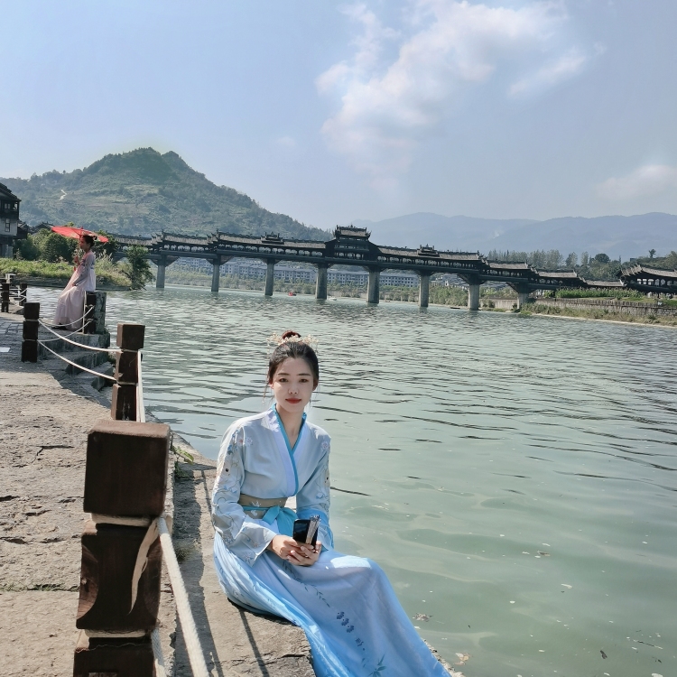 1甜-山西省·太原市·万柏林区-抖音快手***-身高172体重50kg,风格多样,可接寄拍,送拍,买家秀,免费试用,服饰,包包,日用物品都可