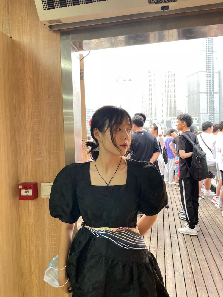 奋斗-河南省·商丘市·民权县--接寄拍 风格随意 出图快 有耳洞 首饰都可以 彩妆也可以
不接内衣