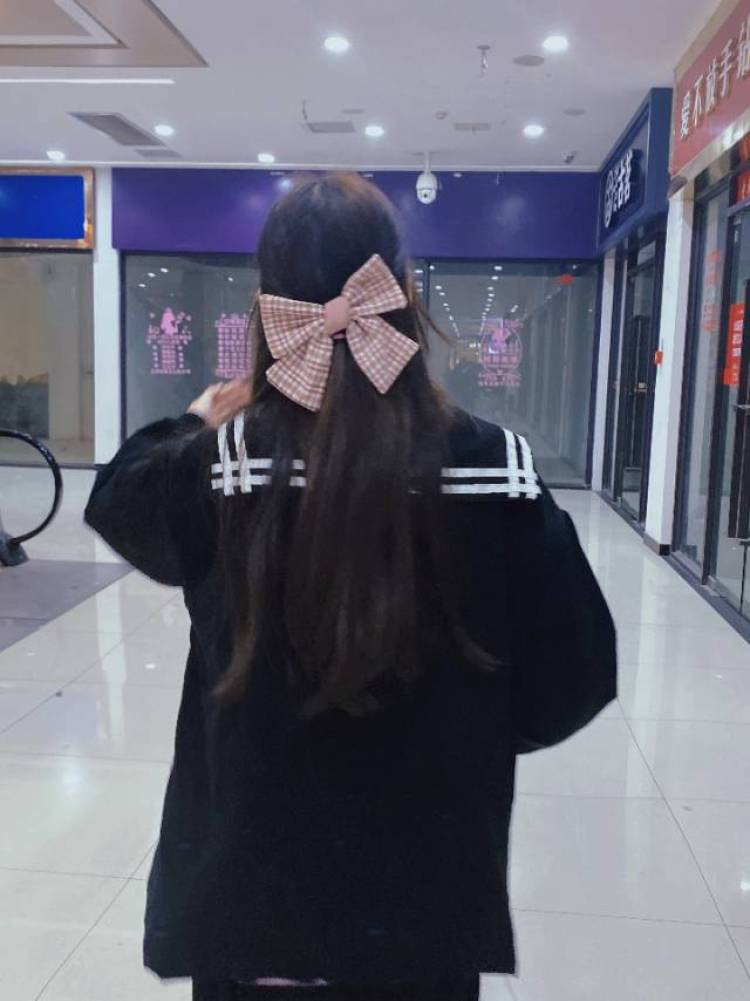 Y.-湖南省·岳阳市·汨罗市--✰可寄拍，擅长摄影
☠身高165 体重88 可露全脸 不接内衣 会拍照 不直播
✰可接①服装②眼影/眼线笔/睫毛膏③饰品④包包鞋子
✰细节方面可以来找我私聊呀！