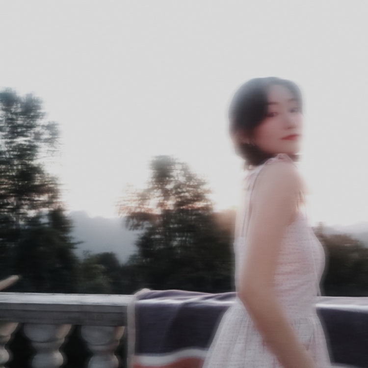 张张_Babe-贵州省·黔西南布依族苗族自治州·贞丰县--会拍照，会p图，身高155，体重88，可寄拍也可送拍服饰
