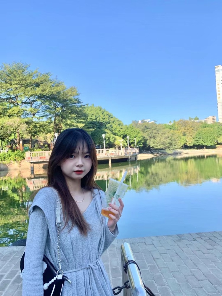 周七.-广东省·广州市·天河区-抖音 ***-电商专业在读 接寄拍送拍 服饰包包配饰等
风格多样 熟练掌握电商运营 网店推广 ps等技能 有这方面的问题可以一起讨论噢
可发抖音 代言博主 产品使用 ***文案撰写等等 有意联系我!!