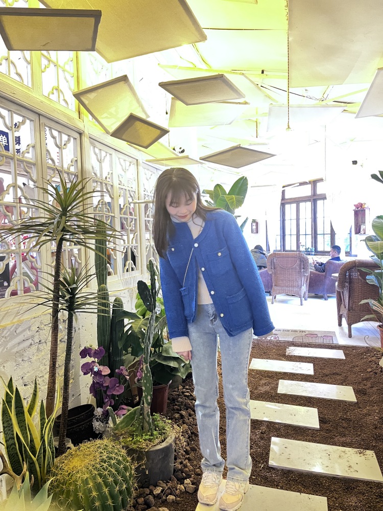 咬了一口月亮🌙-四川省·遂宁市·射洪市--166 52kg 接寄拍🍑 pdd 天猫 等app （衣服包包鞋手机壳等…）价格好商量
希望诚信的商家来，可长期合作。
遇到不错的产品可发于***，微博。