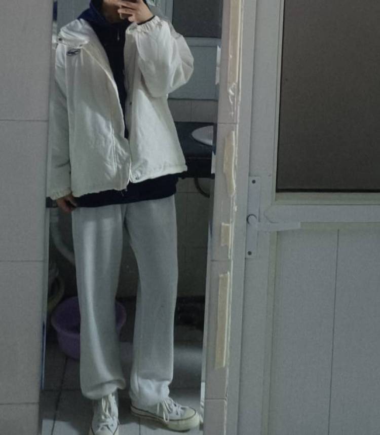 Jay-河南省·省直辖县级行政区划·济源市-抖音，***-长相过关，学生想赚点零花钱。身高165cm，体重105斤，会p图，拍照技术好。
接单服务范围 ：买家秀 私域流量推广 开箱测评、免费试用、 营销推广