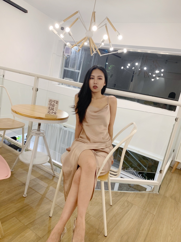Aimee*-广东省·广州市·白云区-抖音 微博 ***-接寄拍买家秀,会拍照会修图,甜美风休闲风ins风jk等风格可驾驭,身高162体重88