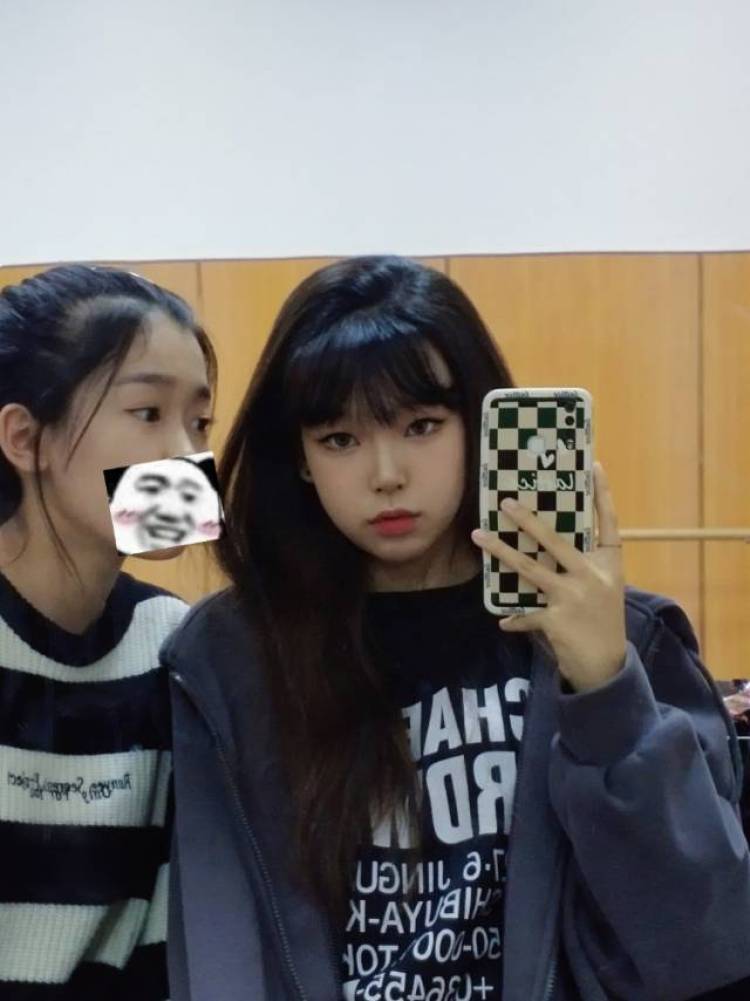 사랑해.-天津市·天津市·河西区-抖音 快手 ***-身高165 舞蹈生 会化妆 会拍照 会修图 可以驾驭各种风格 长发 有耳洞 美妆类的可 穿搭类的也可 接买家秀淘宝逛逛