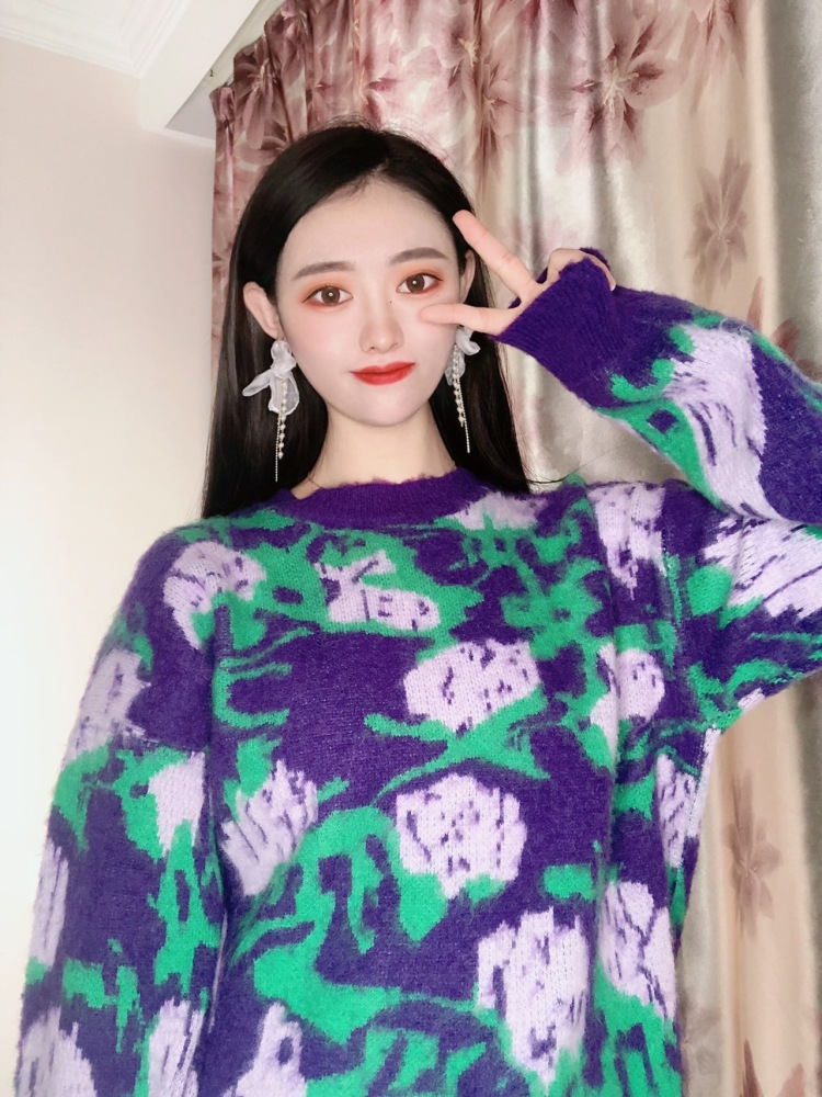小尾巴👑-河北省·秦皇岛市·北戴河区--身高170,体重110斤,是一名舞蹈演员,刚刚开始做穿搭博主,喜欢拍照,批图,性格活泼,需要模特,寄拍模特,短视频拍摄的可以联系我