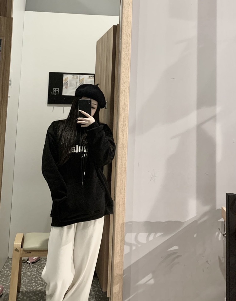 .-安徽省·阜阳市·太和县-微博-本人158,体重88,可以接,饰品服饰,爱好自拍,擅长修图,本人要求不高,有意向商家联系,
