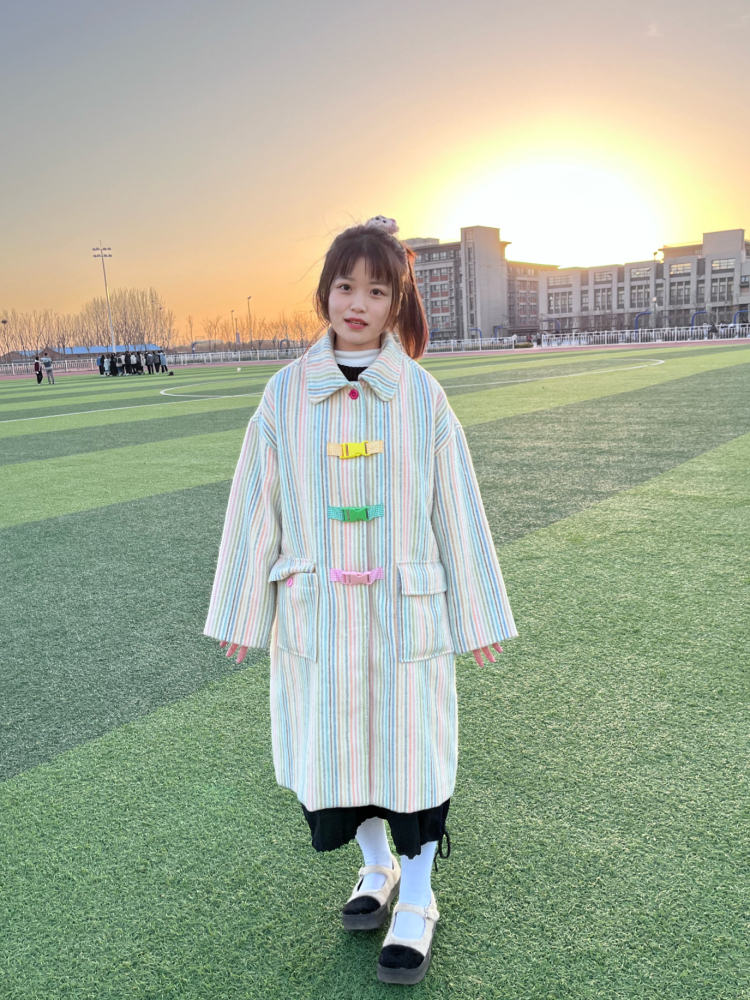 爱吃食物的女孩子-河南省·郑州市·中原区--身高157体重100 风格偏日系甜美
眼睛很大可以接美瞳 衣服包包饰品都可以
如果能选我我一定会努力的