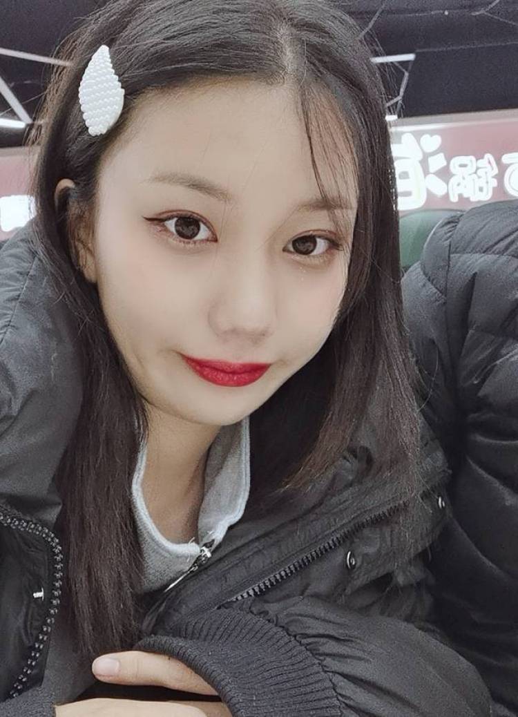 桐桐-河北省·秦皇岛市·卢龙县--本人长相甜美 是一名素人模特 可接🍑 宝pdd等平台的单子 任何风格都可尝试 可接寄拍 费用可协商