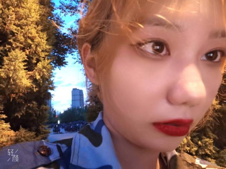 桐桐-河北省·秦皇岛市·卢龙县--本人长相甜美 是一名素人模特 可接🍑 宝pdd等平台的单子 任何风格都可尝试 可接寄拍 费用可协商