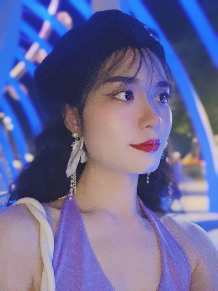 xsyyds、-海南省·儋州市·雅星镇--我的特长是唱歌,目前没有工作,兴趣爱好是拍照,梦想是能够实现个人财富自由。接单服务目前是卖家秀,希望以后能够通过自己的学习可以接触到不同的接单服务。