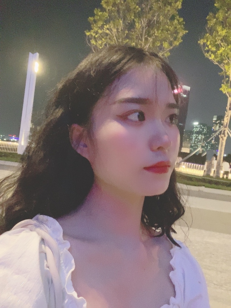 xsyyds、-海南省·儋州市·雅星镇--我的特长是唱歌,目前没有工作,兴趣爱好是拍照,梦想是能够实现个人财富自由。接单服务目前是卖家秀,希望以后能够通过自己的学习可以接触到不同的接单服务。