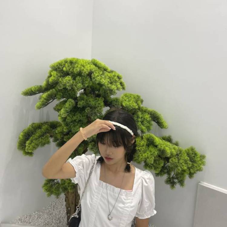 Gao_o-河北省·保定市·竞秀区--会化妆会修图,美术生审美在线,身高165,体重95斤,接网店模特,买家秀,可以是服装,首饰,化妆品等,不接内衣或过于暴露的服装