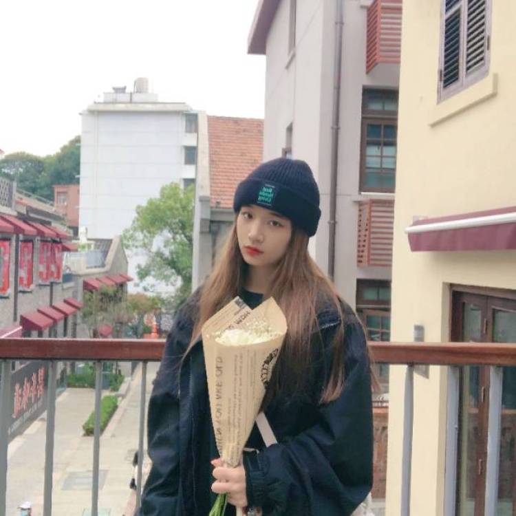 一只🐶旺旺-湖北省·武汉市·东西湖区-抖音,***,微博-接单买家秀,寄拍模特等,可以拍jk,辣妹,甜妹等风格都可以的,新人但追求完美,可以改到老板满意为止。