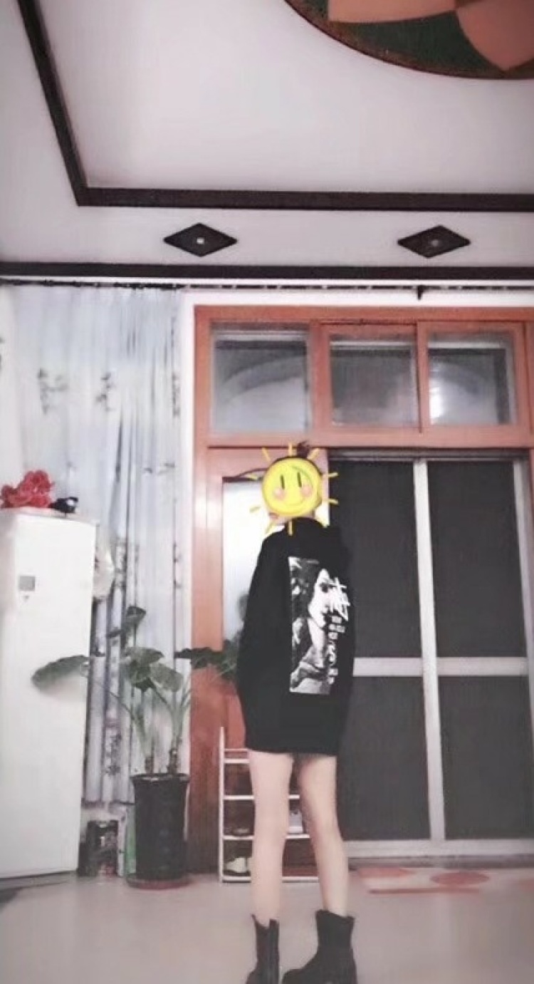 娟妹儿-河北省·廊坊市·安次区--接寄拍
身高163 体重92
可接全国
衣服包包饰品都可
暂时没有什么经验但是会认真工作提升自己，收费标准合理就行