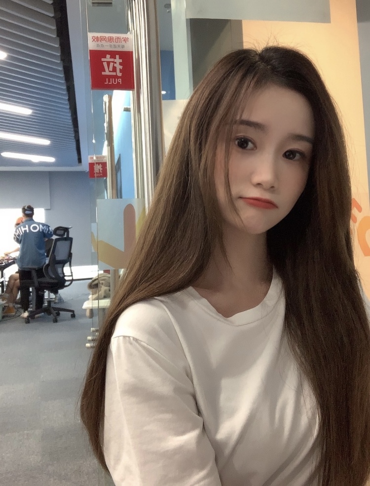 x-湖北省·宜昌市·伍家岗区-抖音 微博-身高163 体重88斤 会搭配 会穿衣服 上镜 会照照照片 P图。 有线下帮人拍衣服的经验 什么风格都能驾驭