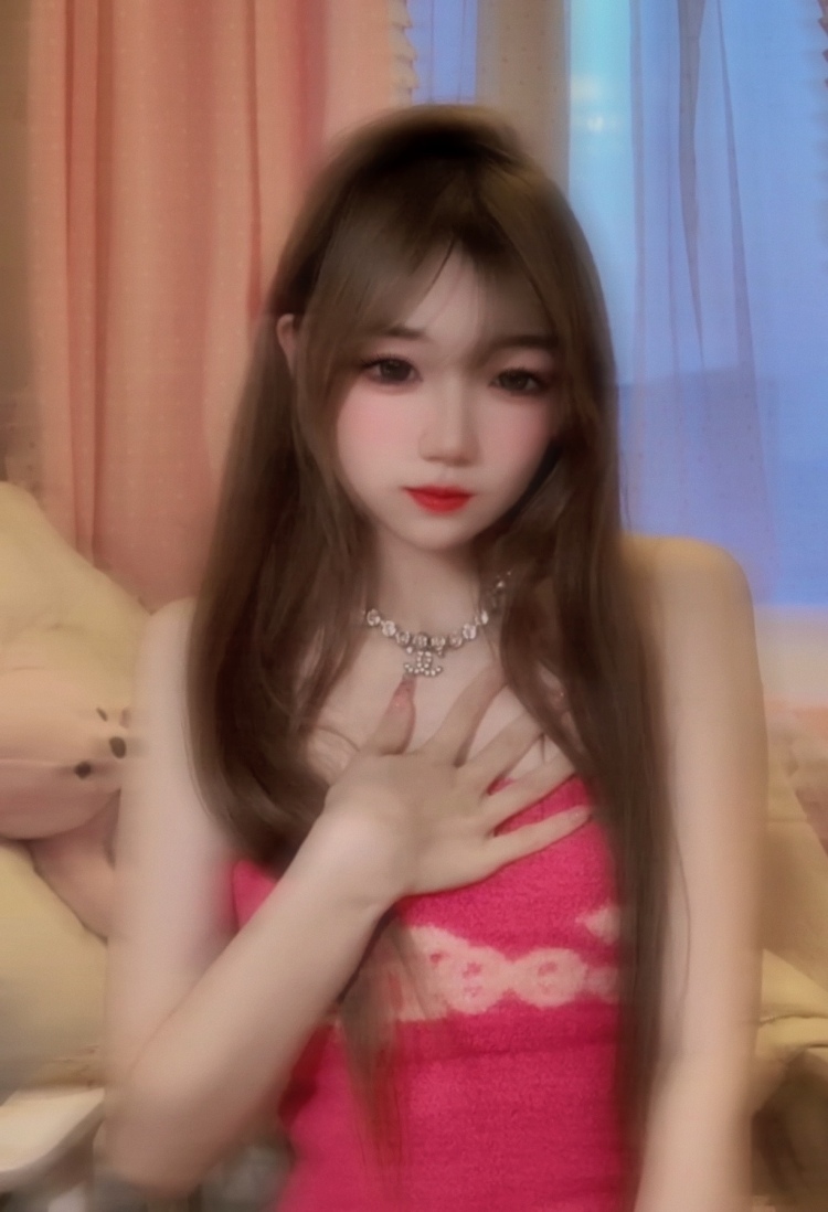 🎀-陕西省·西安市·雁塔区--会跳韩舞,会唱歌,英语发音较好,身高163,体重90斤,想接一些寄拍啦