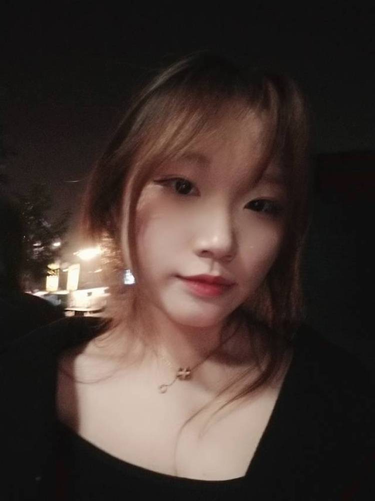 LEO-江苏省·泰州市·海陵区-快手抖音***-165 110微胖
会拍照会修图
衣服鞋子包化妆品
寄拍送拍都可