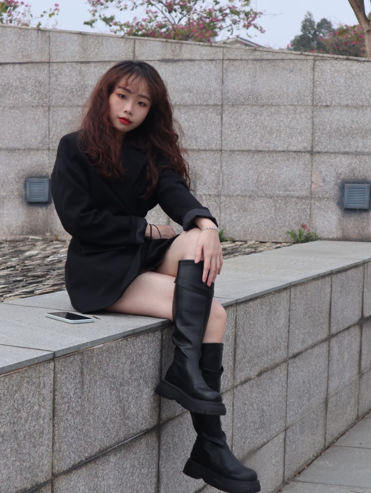 蔡不吃菜-广东省·汕头市·龙湖区-抖音***-在校大学生，160 48kg 喜欢拍照，🉑接寄拍，淘宝买家秀！！！！！！！！！