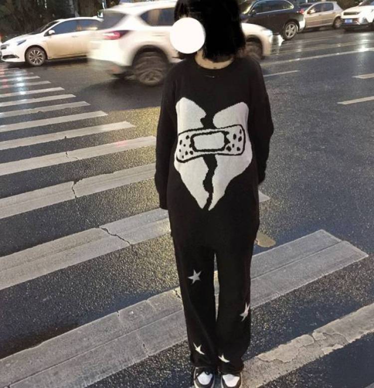 恸-河北省·邯郸市·成安县-快手抖音-我呢,可以拍好多带货视频照片,有一定的粉丝基础,虽然不是特别多吧,但至少还是有点,反正一切听从商家吧。
