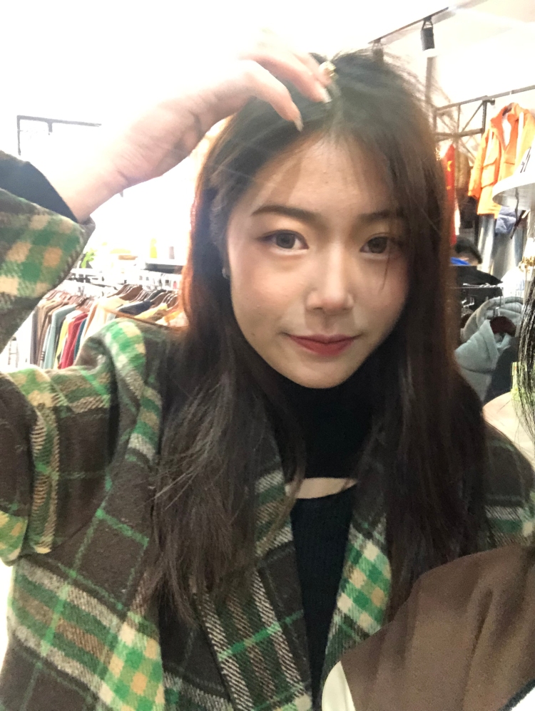 祝愿婕-山东省·菏泽市·成武县-快手 抖音 ***-身高173 体重54kg 年龄17 寄拍 送拍都可以 喜欢拍照做事很认真