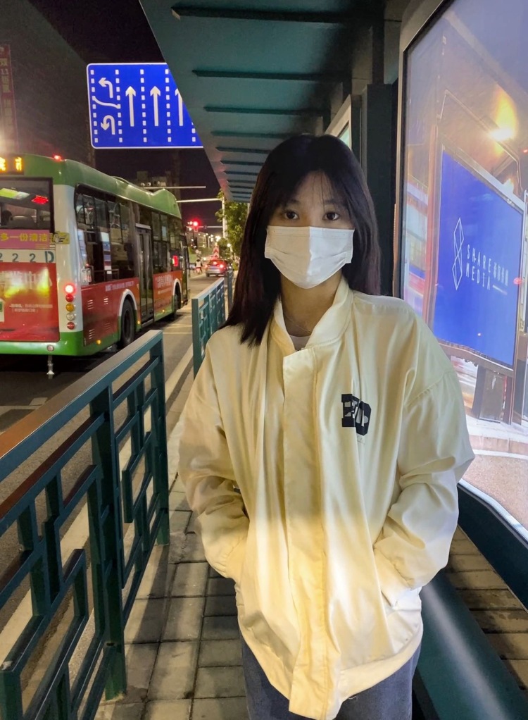 咩咩🐑-广东省·云浮市·罗定市--平时喜欢拍照 P图
可接买家秀 寄拍
可拍衣服 化妆品 包包 鞋子 饰品