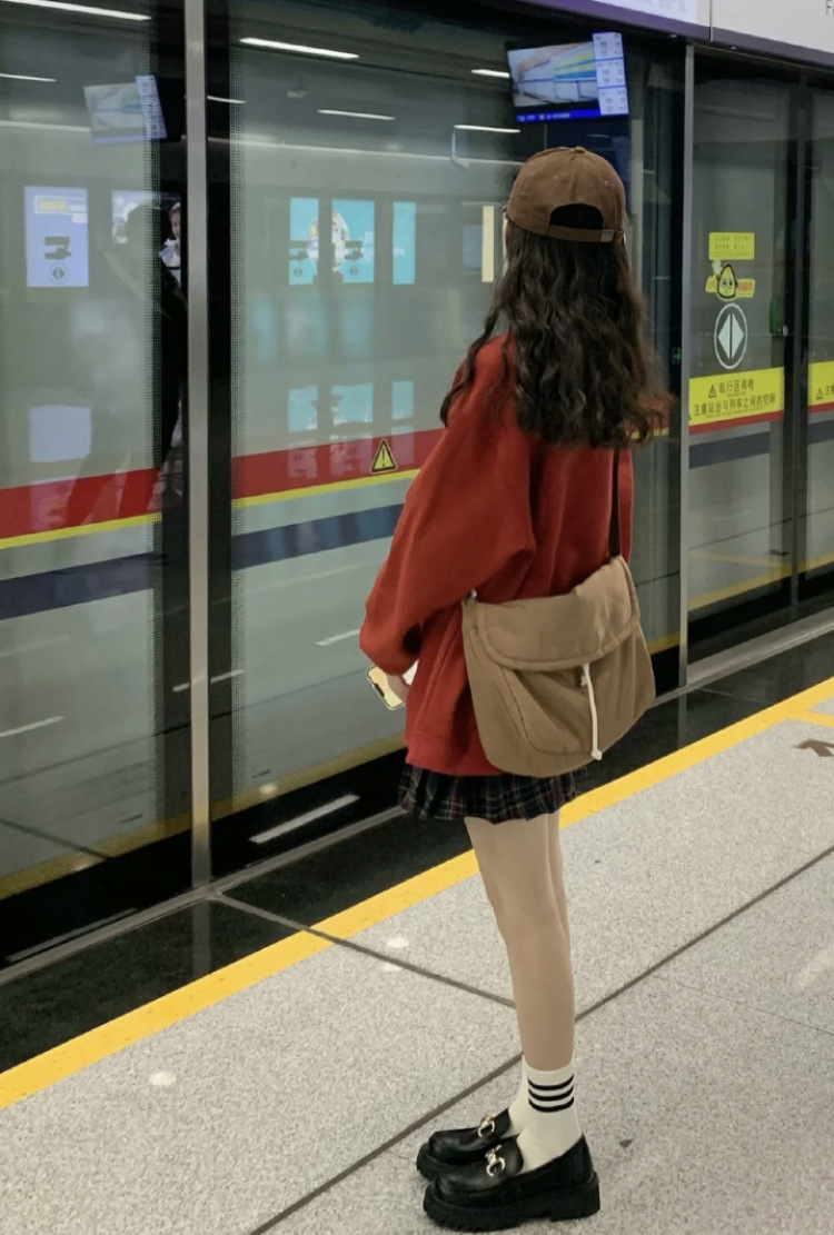 冰冰可乖-北京市·北京市·朝阳区-抖音/快手/***-接寄拍赠拍
身高:168
体重:100
可接衣服,鞋子,包包,饰品等
喜欢拍照 擅长批图
常用app:抖音,快手,***
性格开朗好沟通,有需要联系