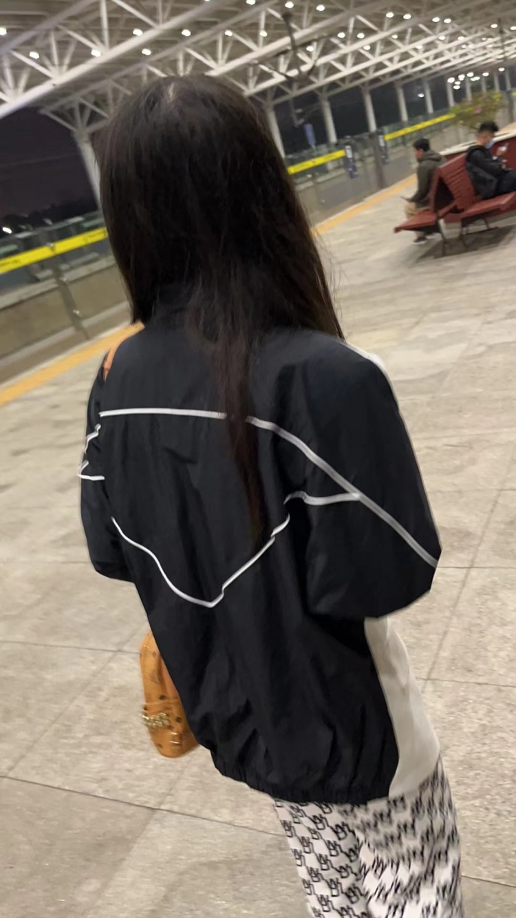 Yυe "-江苏省·苏州市·昆山市--买家秀,淘宝逛逛都可以呀~寄拍都可以~合作的call me鸭!!!!风格都可接受🉑️