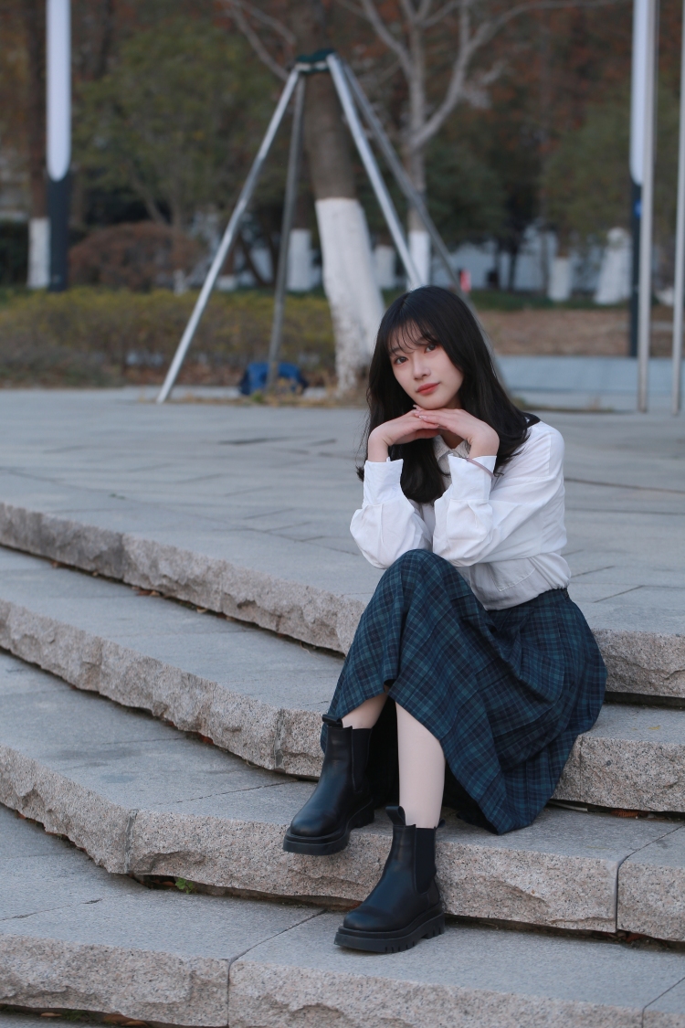 秋川子-江苏省·苏州市·姑苏区-抖音 ***-画画 摄影拍照风景网红店打卡  大学生想做寄拍模特兼职 接买家秀 详情页卖家秀   淘宝 *** 抖音 种草  接法式甜美 ，小个子穿搭  ，温柔淑女 等各类服装   平面模特兼职