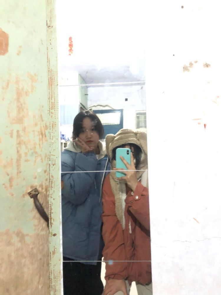 十二.-河南省·信阳市·平桥区--接买家秀，淘宝，拼多多，寄拍模特
喜欢拍照，有那么点修图技巧
风格倾向于高街风或者ins风
配饰包包服装鞋子都可
出图快