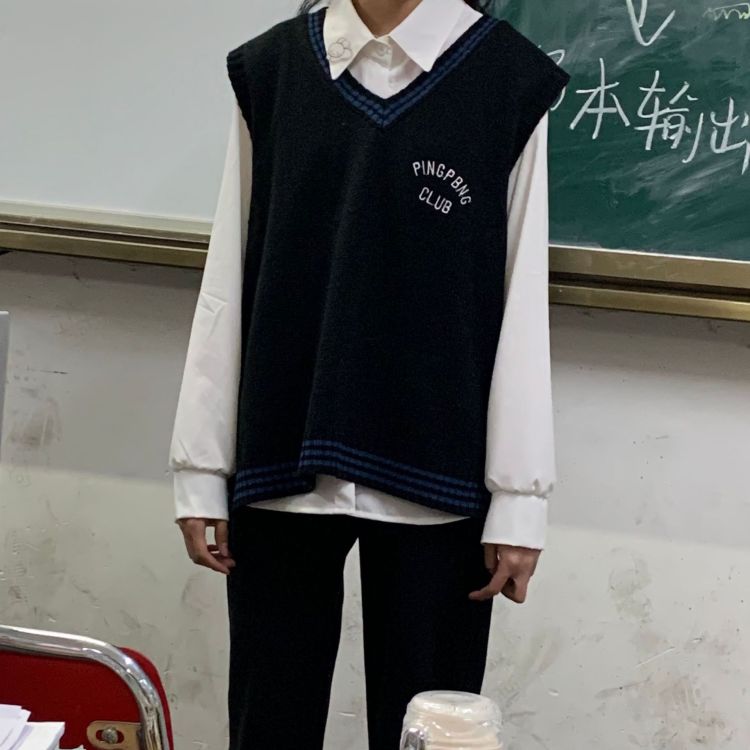 十二.-河南省·信阳市·平桥区--接买家秀,淘宝,拼多多,寄拍模特
喜欢拍照,有那么点修图技巧
风格倾向于高街风或者ins风
配饰包包服装鞋子都可
出图快
