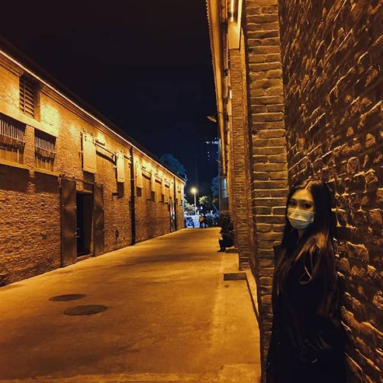 酒酒-湖南省·长沙市·雨花区-快手-喜欢拍照p图社交化妆
身高168
体重53
自由职业很闲
来啥接啥