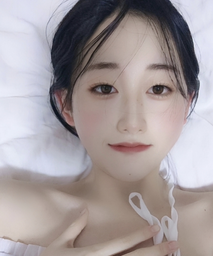 余婷-山东省·威海市·乳山市-***,抖音,快手-接寄拍,送拍,淘宝平面模特,服装,包包,美妆、生活及电子用品皆可,会拍照,P图,视频剪辑,出图快,直到您满意为止,以最好的状态完成