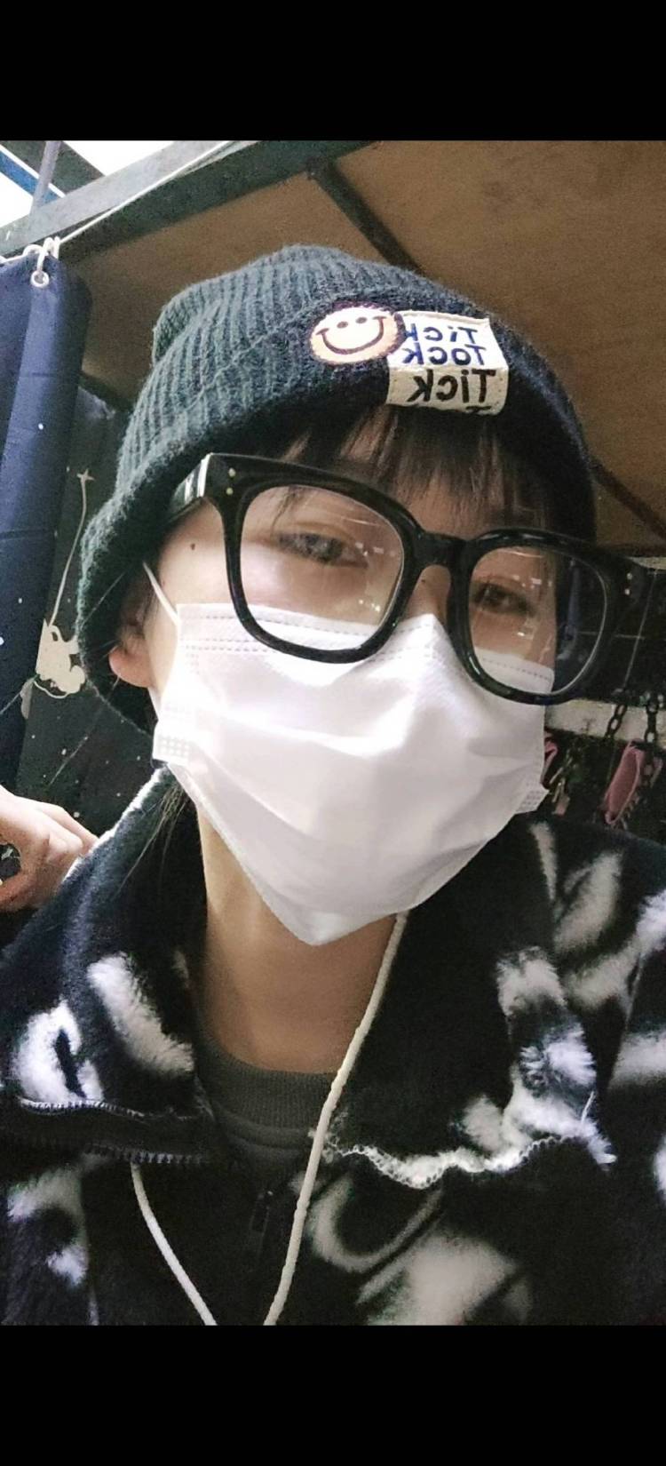 余婷-山东省·威海市·乳山市-***，抖音，快手-接寄拍，送拍，淘宝平面模特，服装，包包，美妆、生活及电子用品皆可，会拍照，P图，视频剪辑，出图快，直到您满意为止，以最好的状态完成