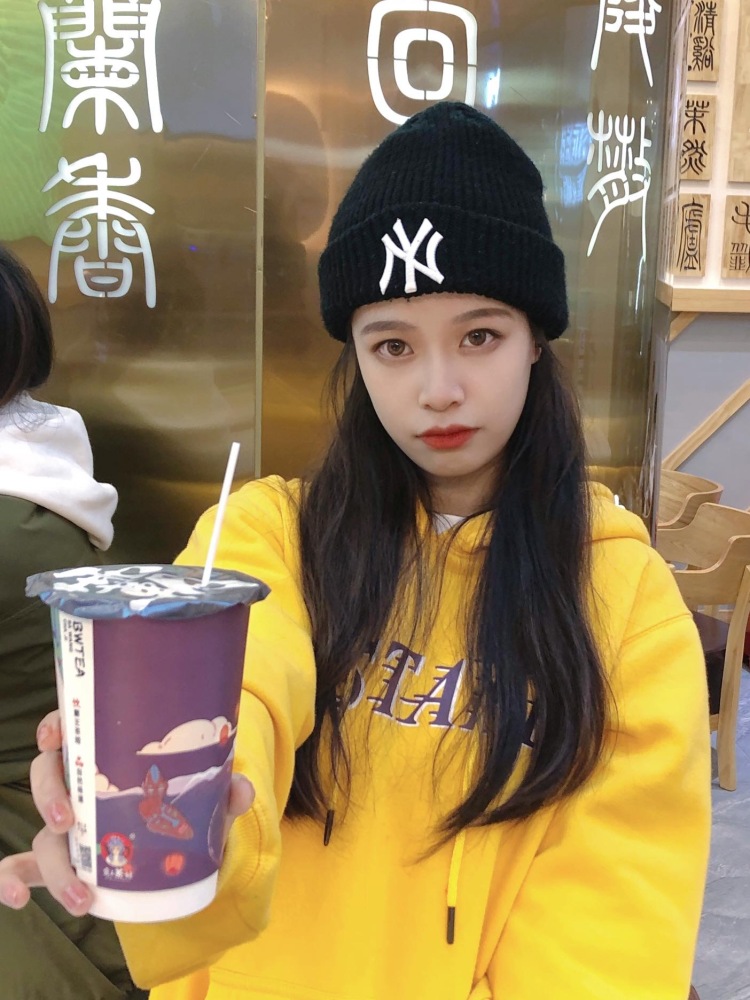 weioi-湖南省·长沙市·宁乡市-抖音1121-会拍照平时也爱拍照 是个舞蹈生 身高163 体重90斤 希望可以好好合作哦