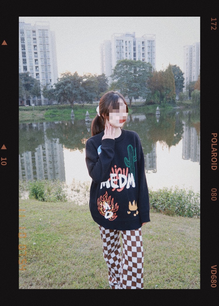 小小苏-云南省·保山市·昌宁县-抖音 微博 ***-18 学生
假期想赚点零花钱
168 54
有相机 会修图
接寄拍、开箱测评、种草软文、买家秀
欢迎来call😋